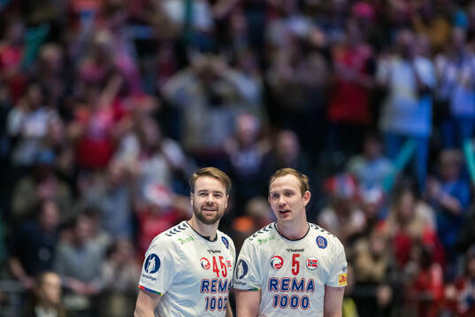 Simen Schønningsen and Sander Sagosen of Norway