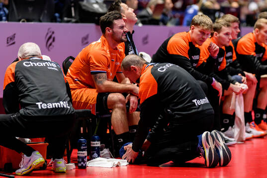 Dani Baijens of the Netherlands in pain