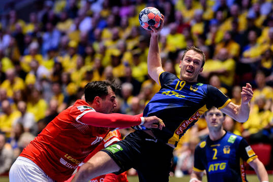 Erekle Arsenashvili of Georgia and Felix Claar of Sweden