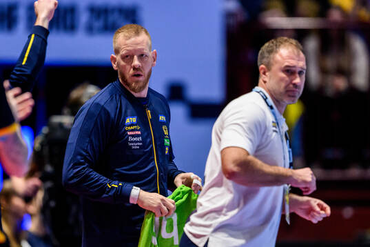 Jim Gottfridsson and Head coach Michael Apelgren of Sweden