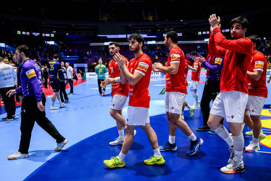 Players of Georgia look dejected
