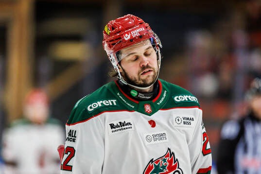 Modos Måns Carlsson deppar
