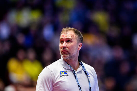 Head coach Michael Apelgren of Sweden