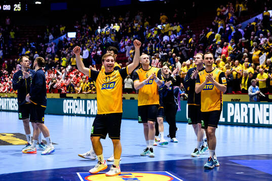 Felix Montebovi of Sweden celebrates
