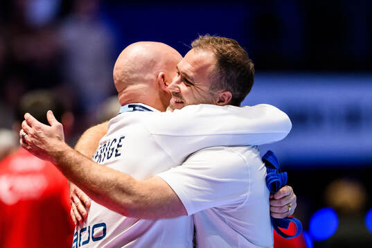Head coach Michael Apelgren of Sweden celebrates