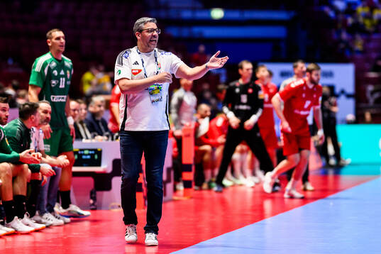 Head coach Jose Maria Rodriguez Vaquero of Hungary