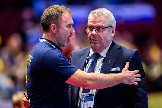 Head coach Michael Apelgren of Sweden and Delegate Øyvind