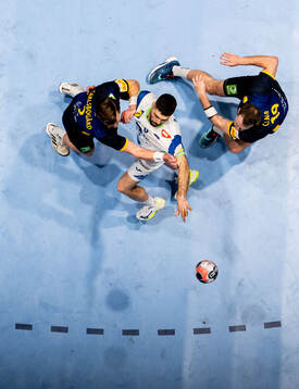 Jonathan Carlsbogård and Felix Claar of Sweden against