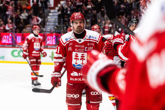 Timrås Anton Lander jublar