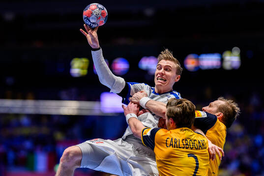 Gisli Thorgeir Kristjansson of Iceland and Jonathan