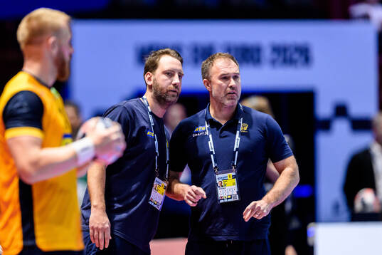 Assistant coach Patrik Fahlgren and. Head coach Michael