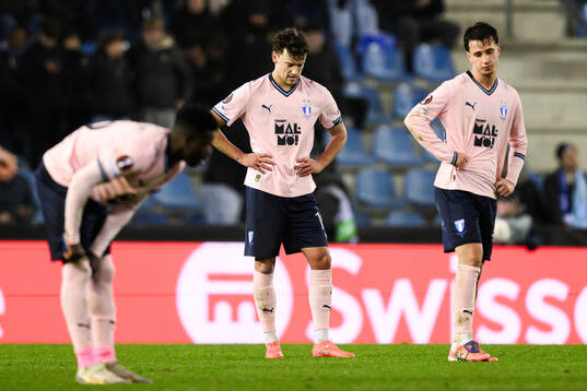 Colin Rösler of Malmö FF looks dejected