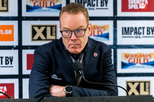 Örebros tränare Niklas Eriksson på presskonferansen