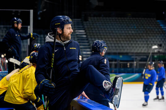 Head coach Ulf Lundberg of Sweden at a ice hockey practice