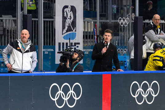 Adam Johansson of Swedish broadcaster Tv4 at the women's