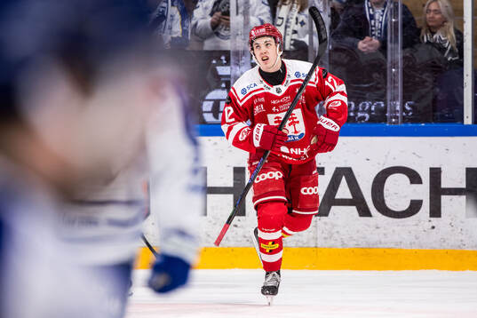 Timrås Linus Eriksson jublar