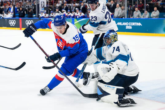 Dalibor Dvorsky of Slovakia against Esa Lindell and Juuse