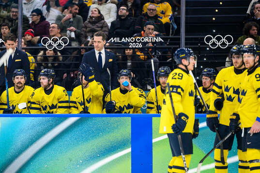 Head coach Sam Hallam of Sweden in the men's ice hockey