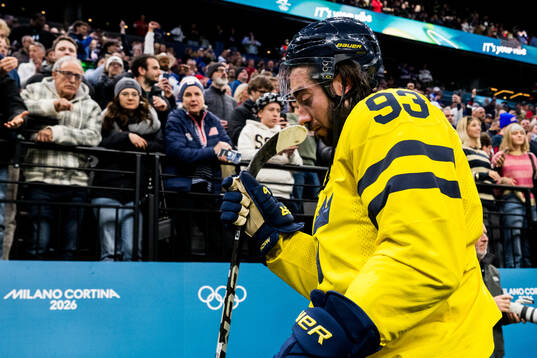 Mika Zibanejad of Sweden looks dejected