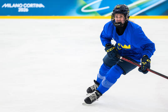 Ebba Hedqvist of Sweden at an ice hockey practice session