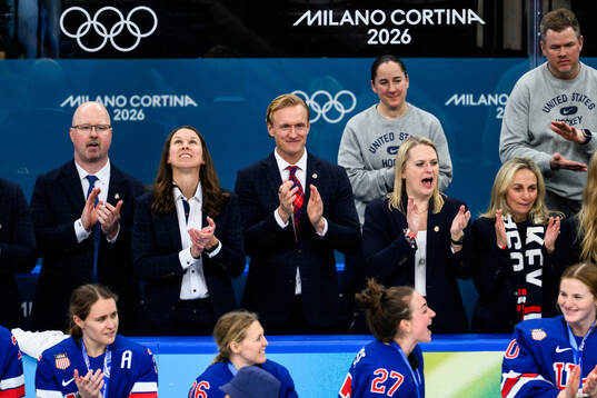 Head coach John Wroblewski of USA at the medal ceremony
