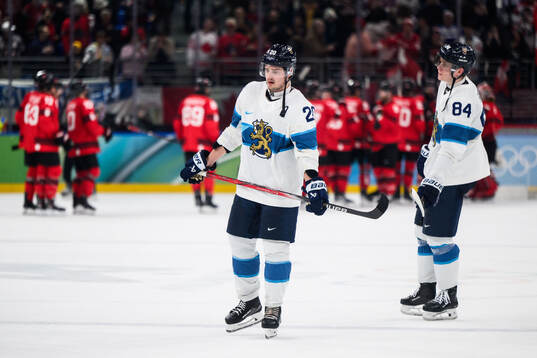 Sebastian Aho and Kaapo Kakko of Finland looks dejected