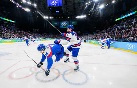 Peter Ceresnak of Slovakia and Dylan Larkin of USA in the