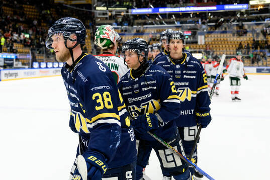 HV71s Olle Alsing deppar  depp ishockeymatchen i SHL mellan