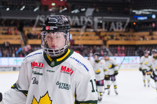 Östersunds Viktor Klingsell deppar