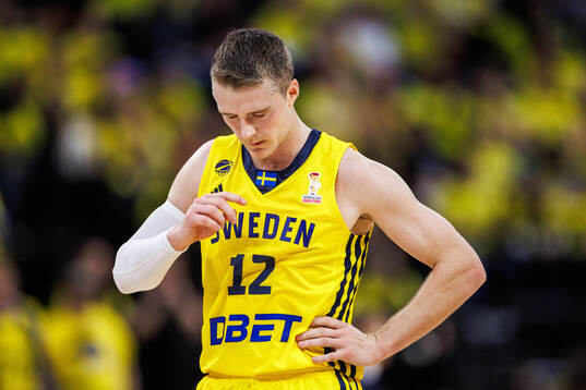 Ludvig Håkanson of Sweden looks dejected