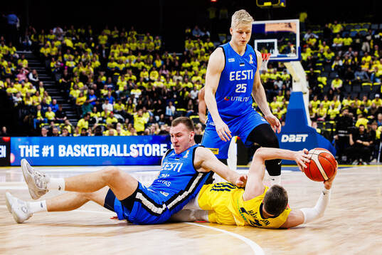 Janari Joesaar and Joonas Riismaa of Estonia against Ludvig