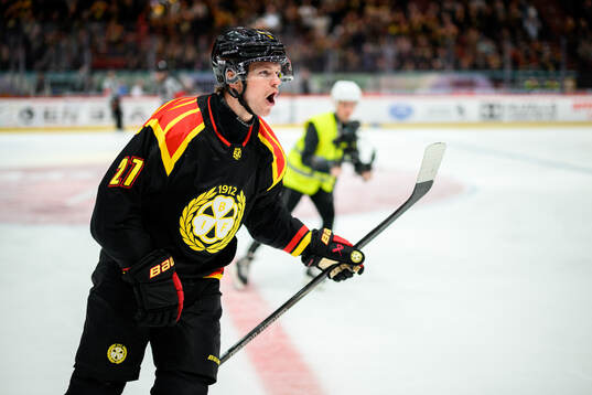 Brynäs Mattias Norlinder jublar