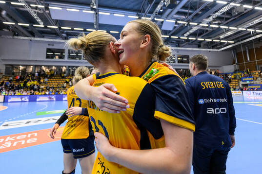 Stina Wiksfors of Sweden celebrating