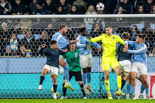 Malmö FFs Pontus Jansson, Emmanuel Ekong och Jovan