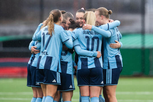 Djurgårdens Sara Eriksson och Maria Olafsdottir Gros