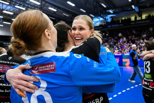 Bodens målvakt Sofie Börjesson jublar