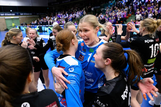 Bodens målvakt Sofie Börjesson jublar