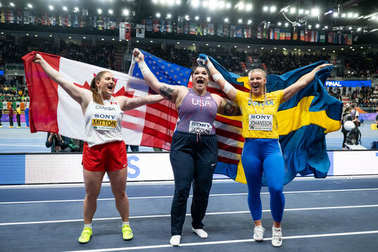 Sarah Mitton of Canada, Chase Jackson of USA and Axelina