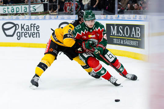 Luleås Otto Leskinen och Frölundas Jacob Peterson