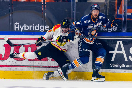 Brynäs Jenny Antonsson och Växjös Keegan Lowe