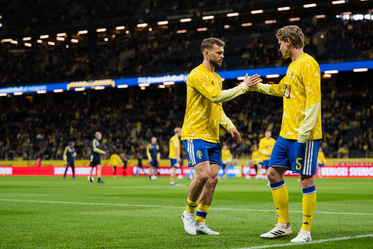 Jesper Karlström and Gabriel Gudmundsson of Sweden