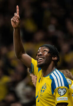 Anthony Elanga of Sweden celebrates