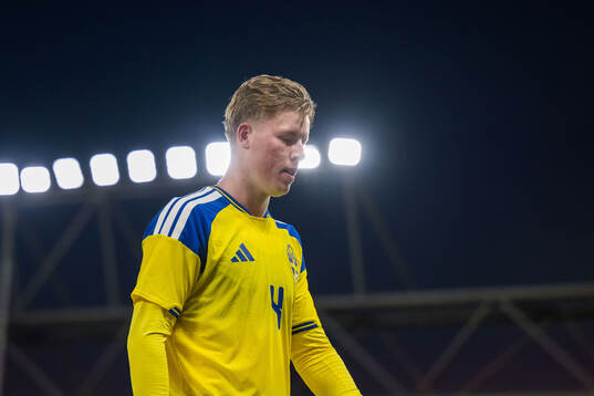 Nils Zätterström of Sweden looks dejected
