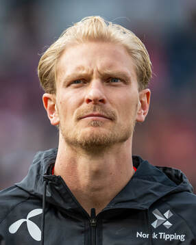 Morten Thorsby of Norway line up
