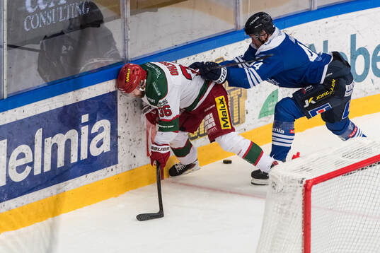 Modos Sebastian Ohlsson och Karlskogas Jonatan Harju