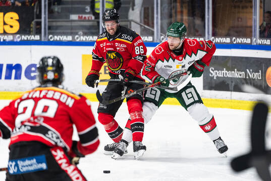 Luleås Mathias Bromé och Frölundas Christian Folin