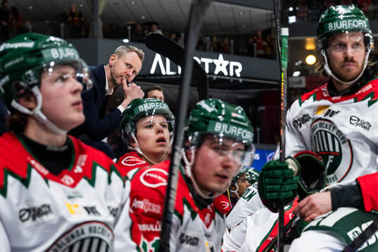 Frölundas tränare Robert Ohlsson deppar