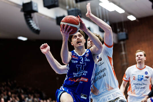 Bläddra bland fler bilder av Basket, SBL Herr, Semifinal 1, Jämtland - Borås