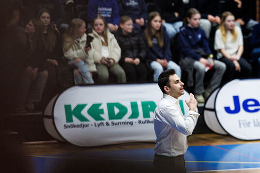 Jämtlands huvudtränare Gabriel "Gabo" Loaiza Perez