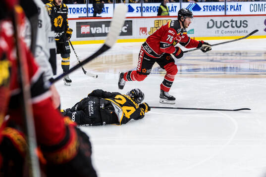 Skellefteås Oscar Lindberg och Luleås Anton Levtchi